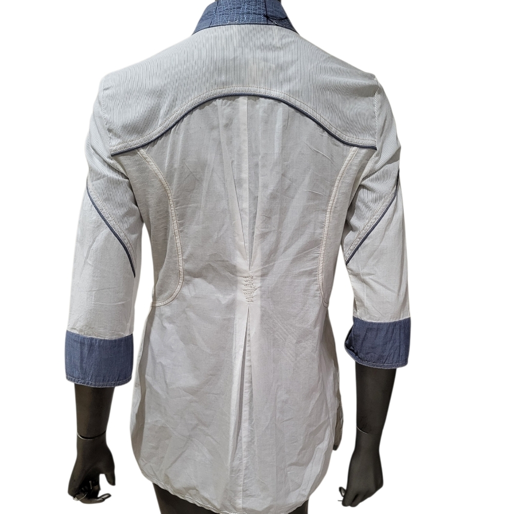 102. Elisa Cavaletti Blue and White Button Down Shirt - Size Medium - Picture 3 of 9